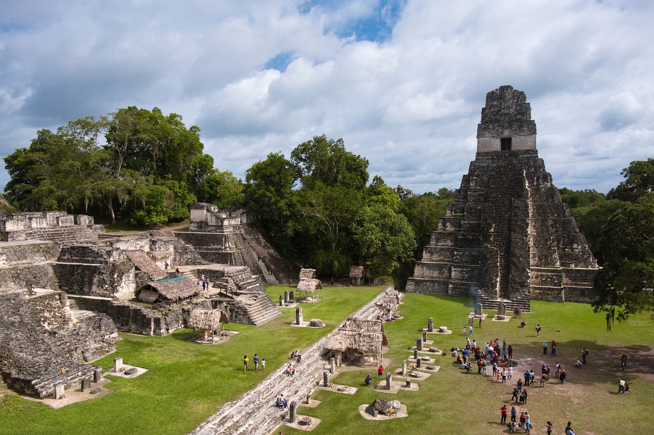 pyramid-5408477_1280.jpg